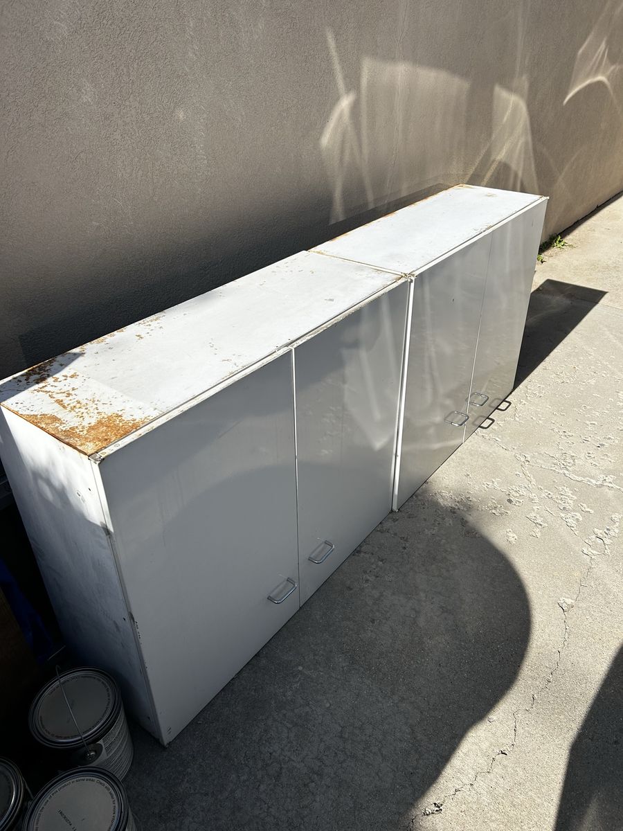 Free metal upper kitchen cabinets