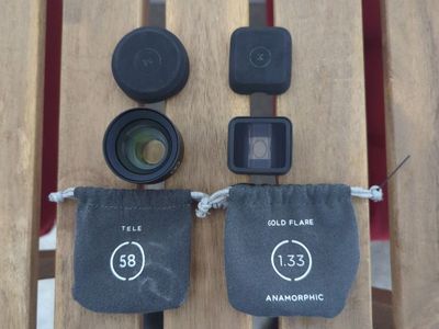 Moment tele and anamorphic lens