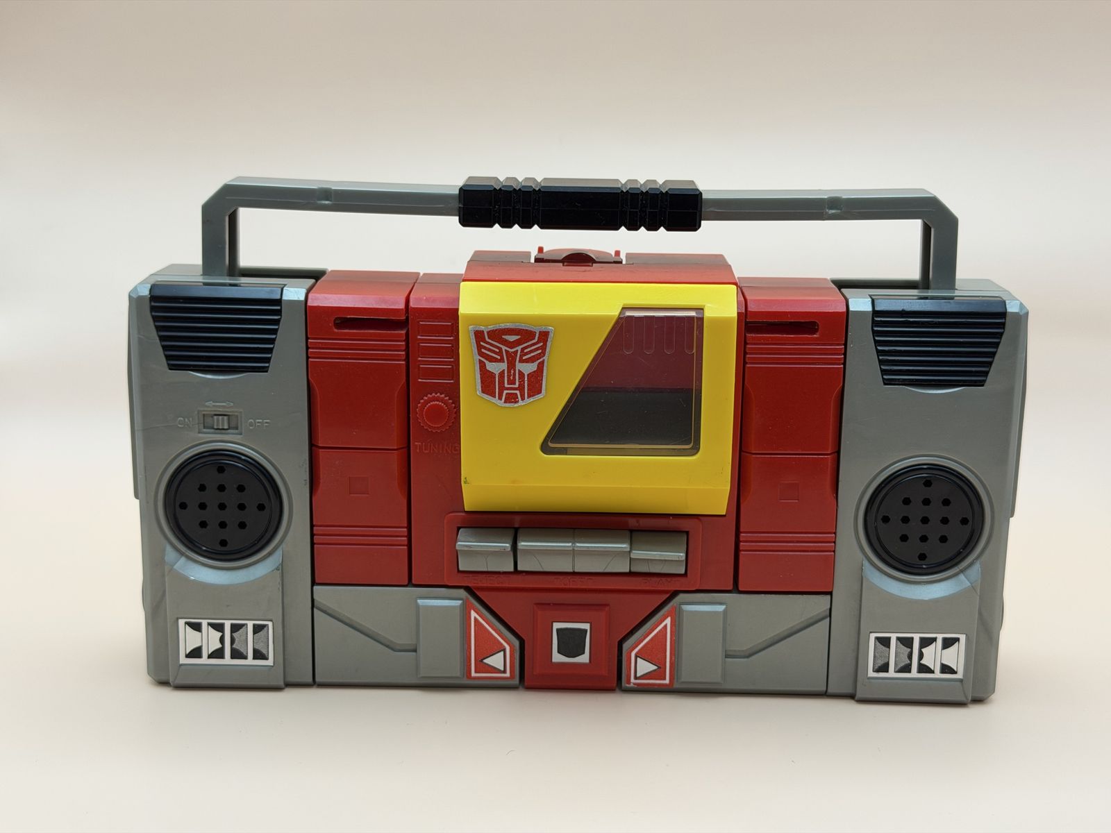 Vintage Transformers G1 Blaster Action Figure - Classic Autobot Cassette Player Toy 1984