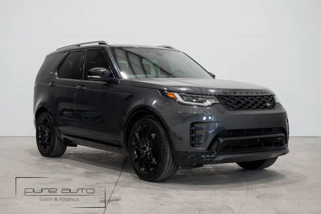 2023 Land Rover Discovery P300 S R-Dynamic