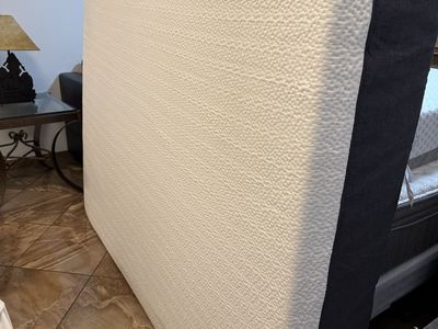 CoolGel Memory Foam Mattress 12 inch king size like new clean $100