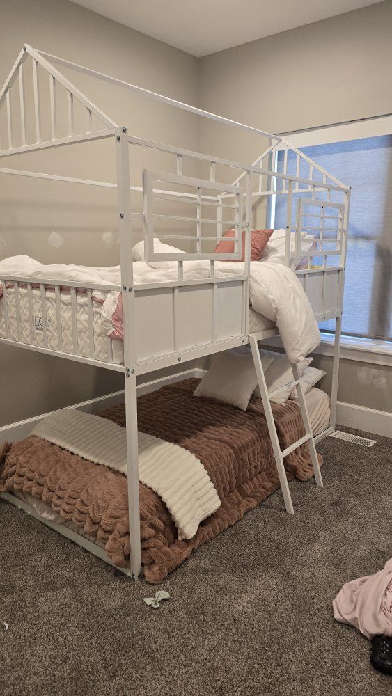Metal Bunk bed
