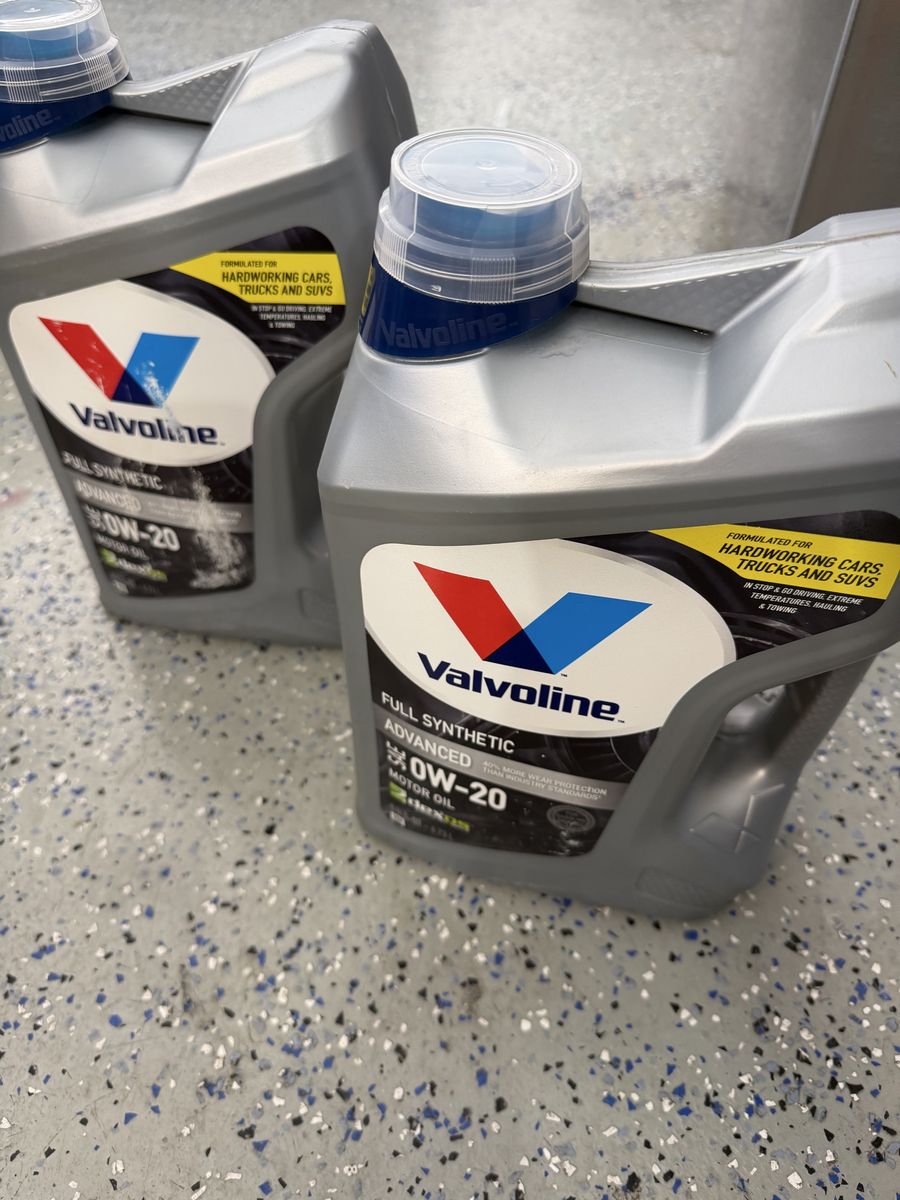 Valvoline 0w20 Full Synthetic motor oil 10 quarts