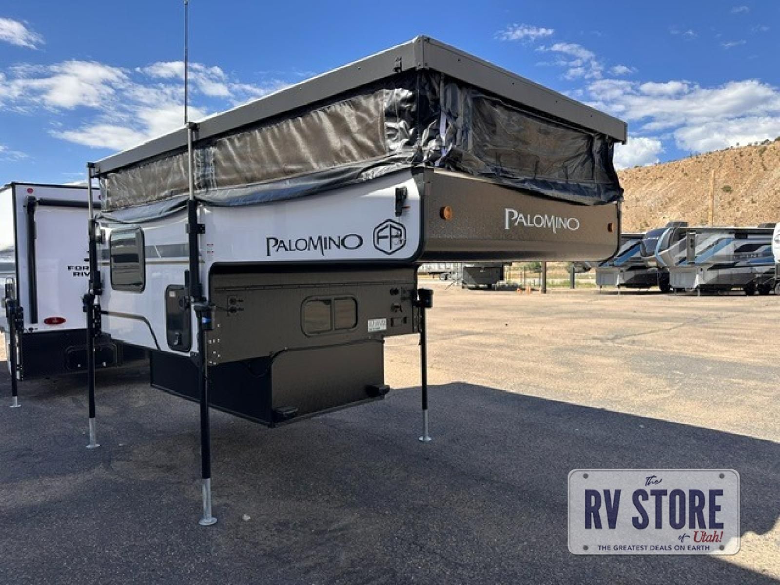2027 Palomino Backpack Edition SS-550 Truck Camper U Shaped Dinette