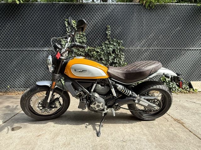 Ducati Scrambler Classic 2016