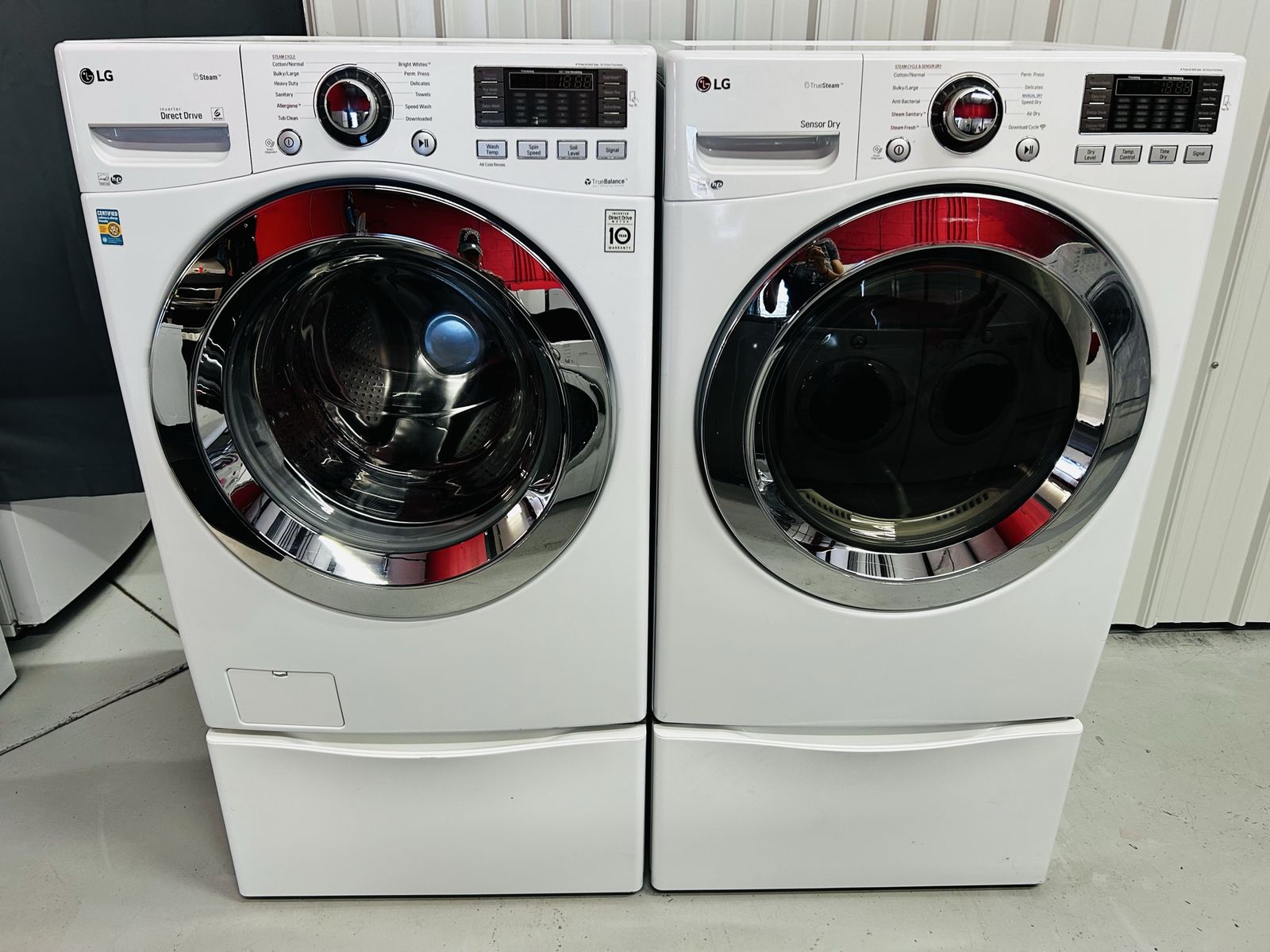 Lg Steam Electric Front Load Set With Pedestals
