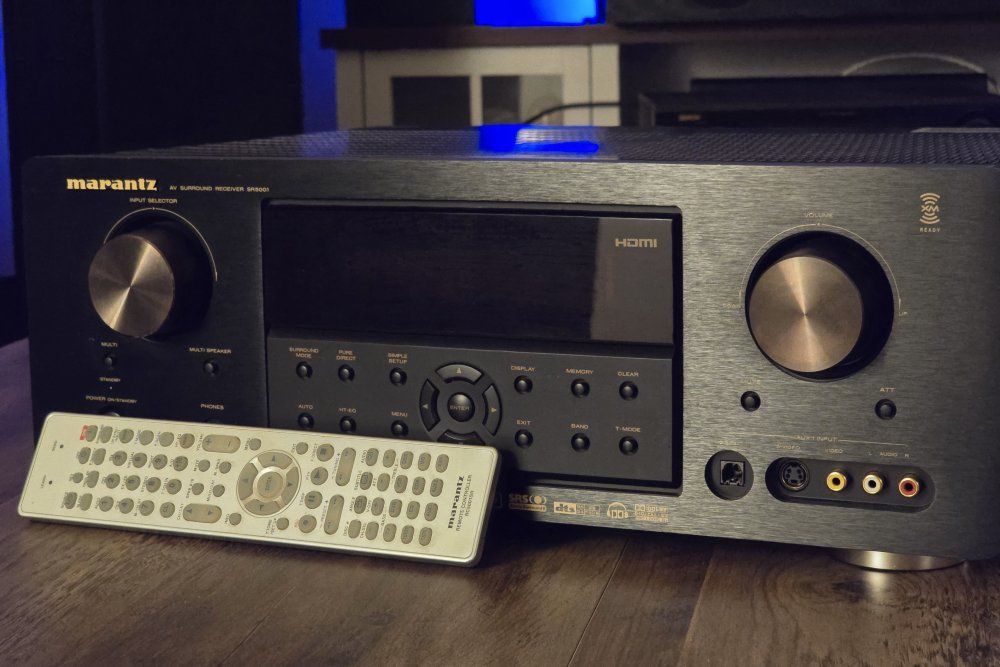 7.1 Marantz SR5001 Receiver. Original Remote. Excellent Condition