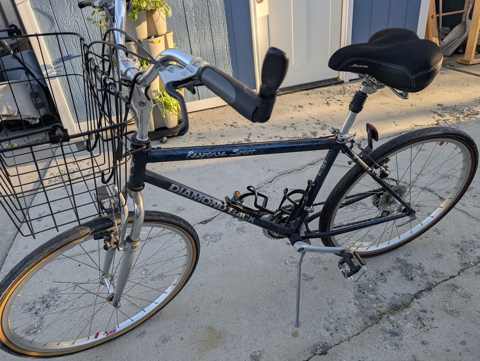 Bike Response Sport Diamondback Bicycle.