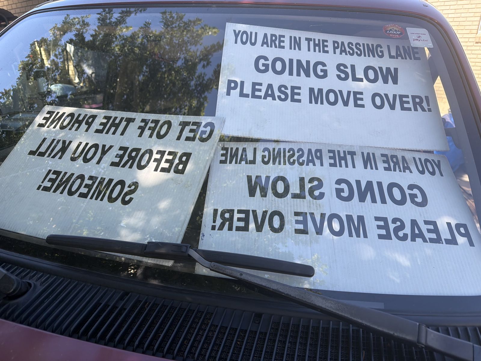 avoid road rage! car comunication windshield sign EDUCATE OTHERS ABOUT ROAD SAFETY AND COMMON COURTOUSY