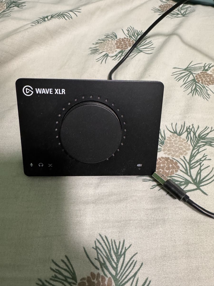 Elgato Wave XLR MK.2 – USB Audio Interface and DSP Mixer for XLR Microphones, 80dB Gain, Onboard Effects, LED Feedback,