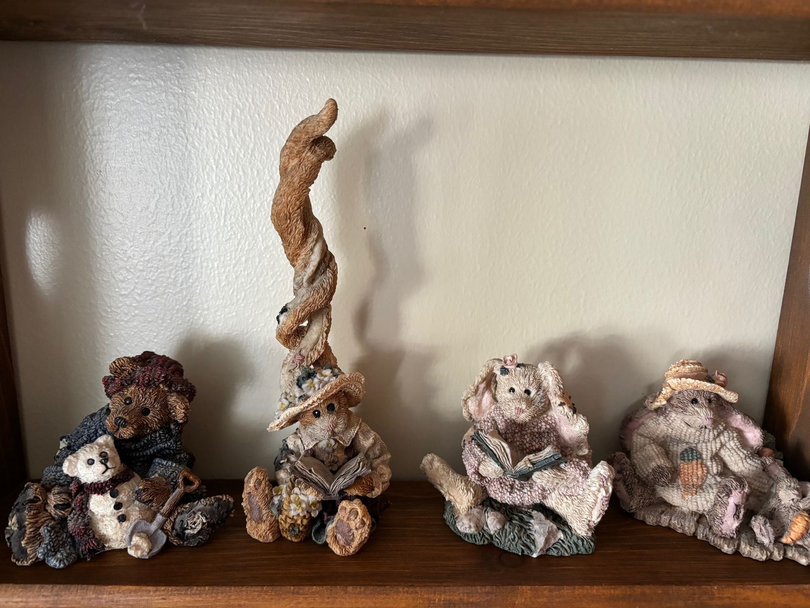 BOYD'S BEARS COLLECTIBLE FIGURINES