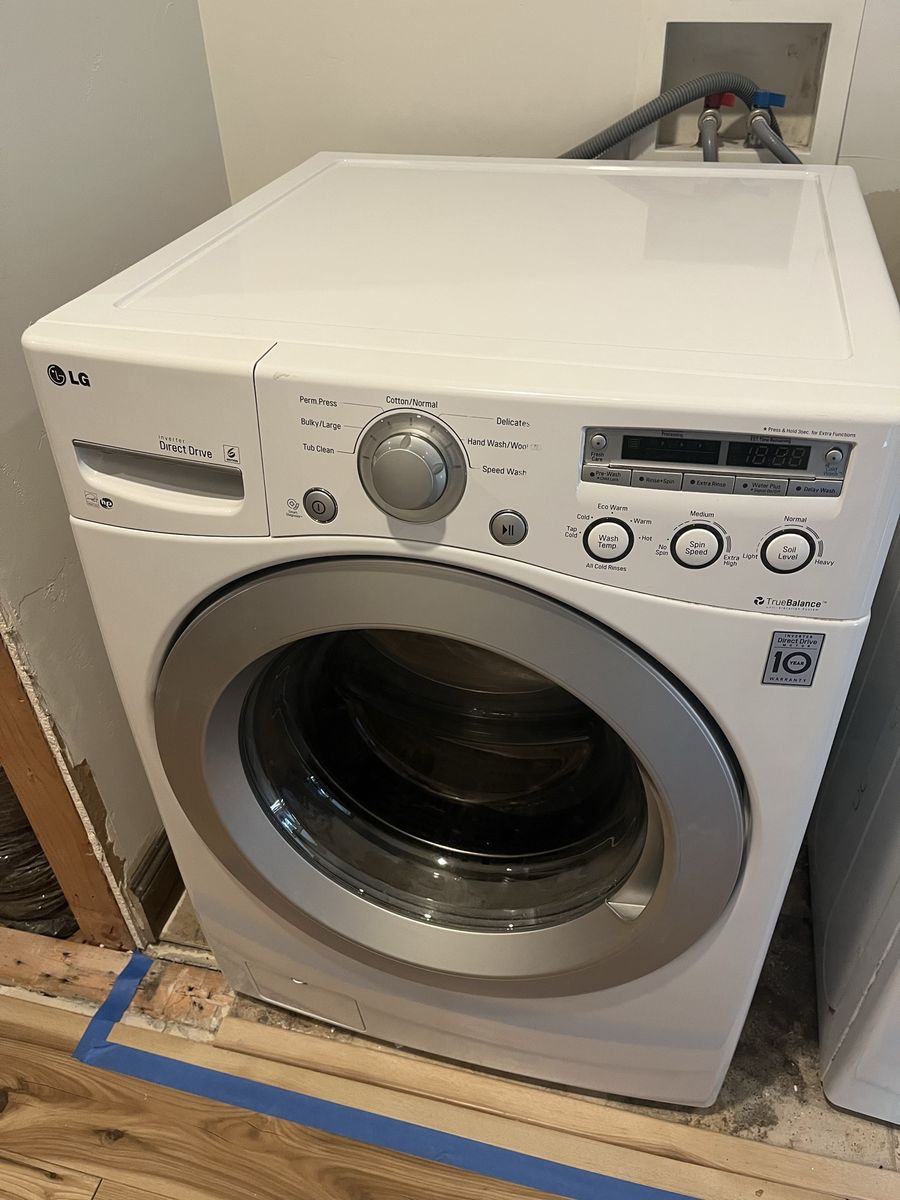 LG front Load Washer/dryer