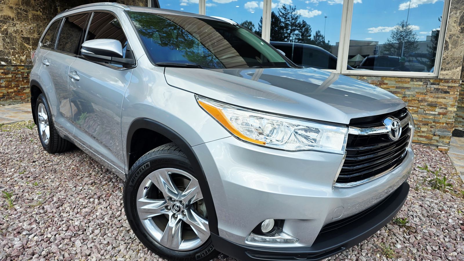 2016 TOYOTA HIGHLANDER Limited