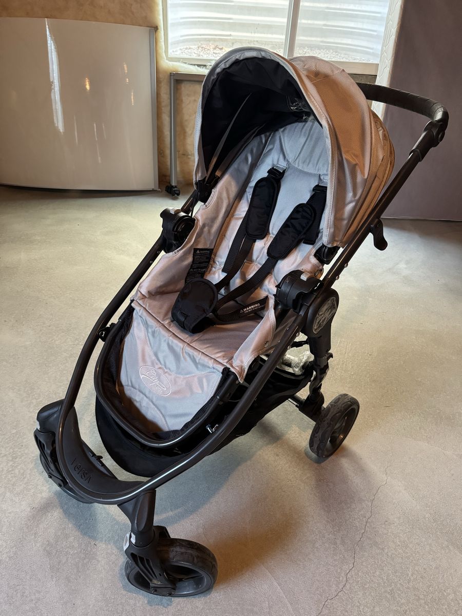 Baby Jogger City Versa GT Stroller - Gray/Black