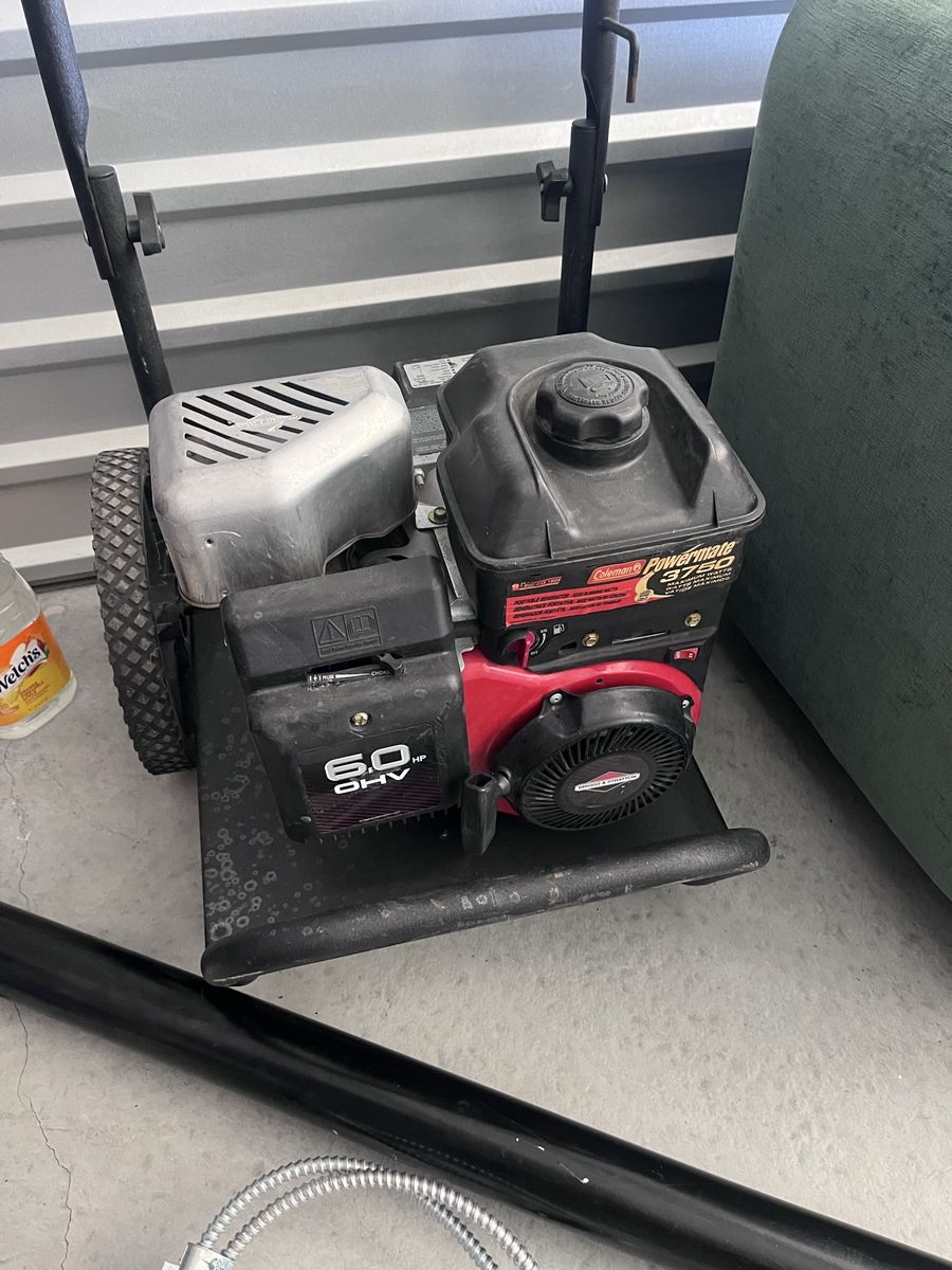 Coleman 3000 watt generator nice shape