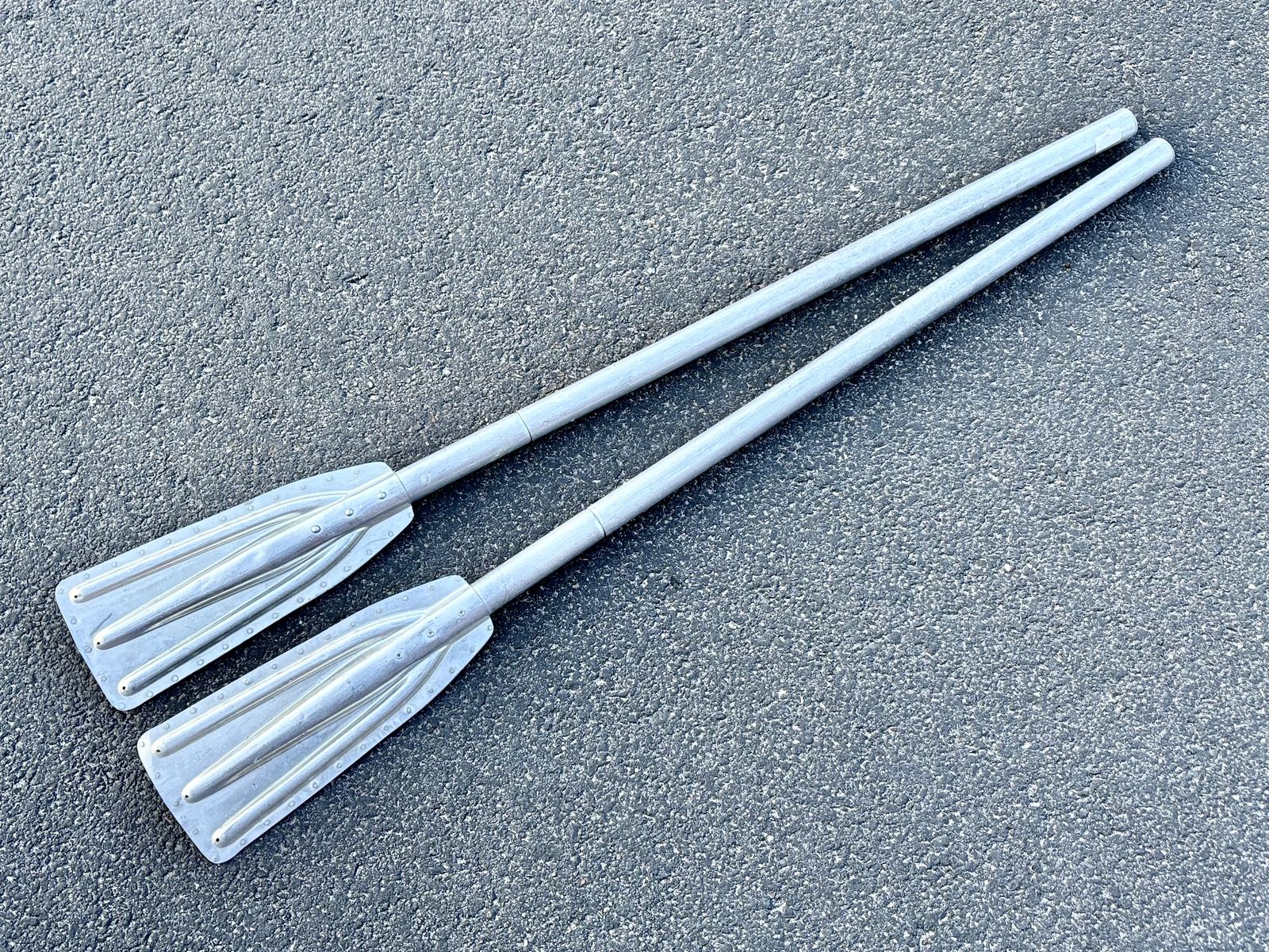 Vintage boat oars. Floating, lightweight, aluminium, Made in Japan Great cabin decor