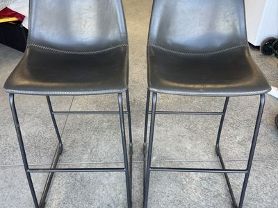 Barstool Set