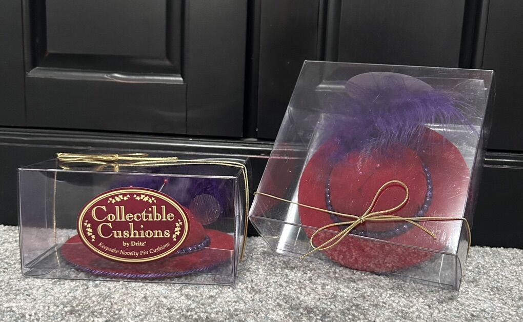 Dritz Collectible Red Hat Pin Cushions