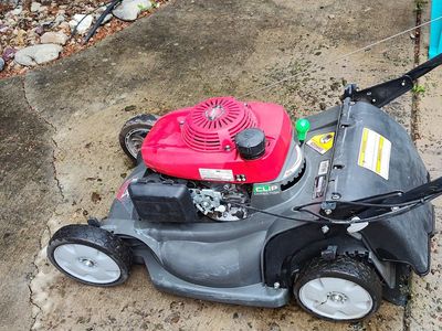 Honda lawnmower hrx 217