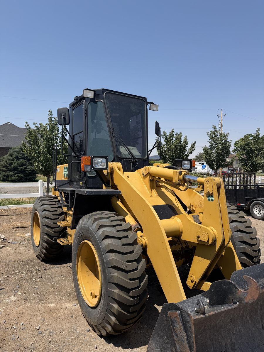 Komatsu WA180 wheel loader