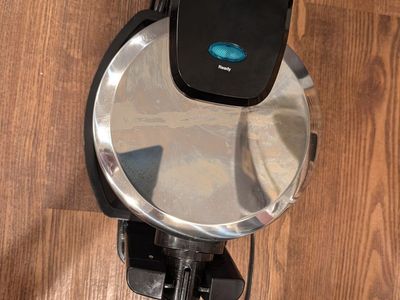 Cuisinart Stainless Round Flip Belgian Waffle Maker