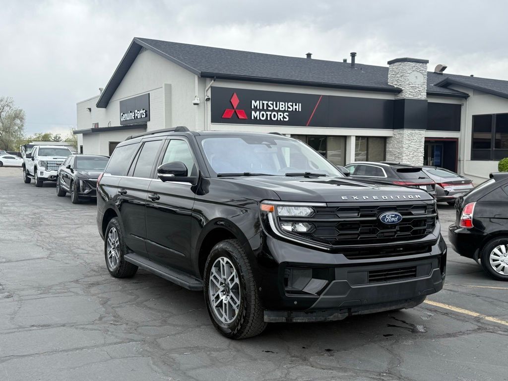 2025 Ford Expedition Active
