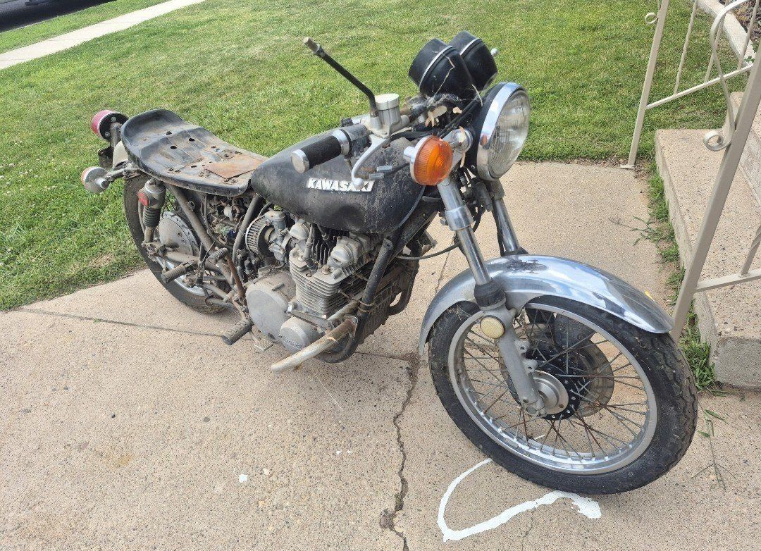 1974 Kawasaki Z1F 900 project/parts bike, motorcycle. rare bike!