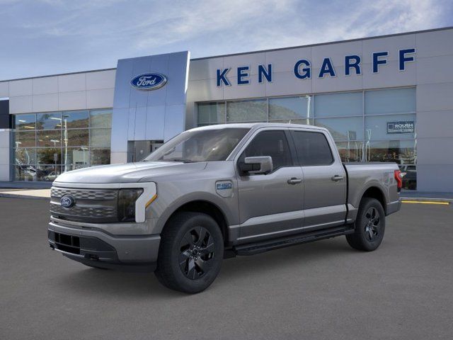2025 Ford F-150 Lightning Lariat