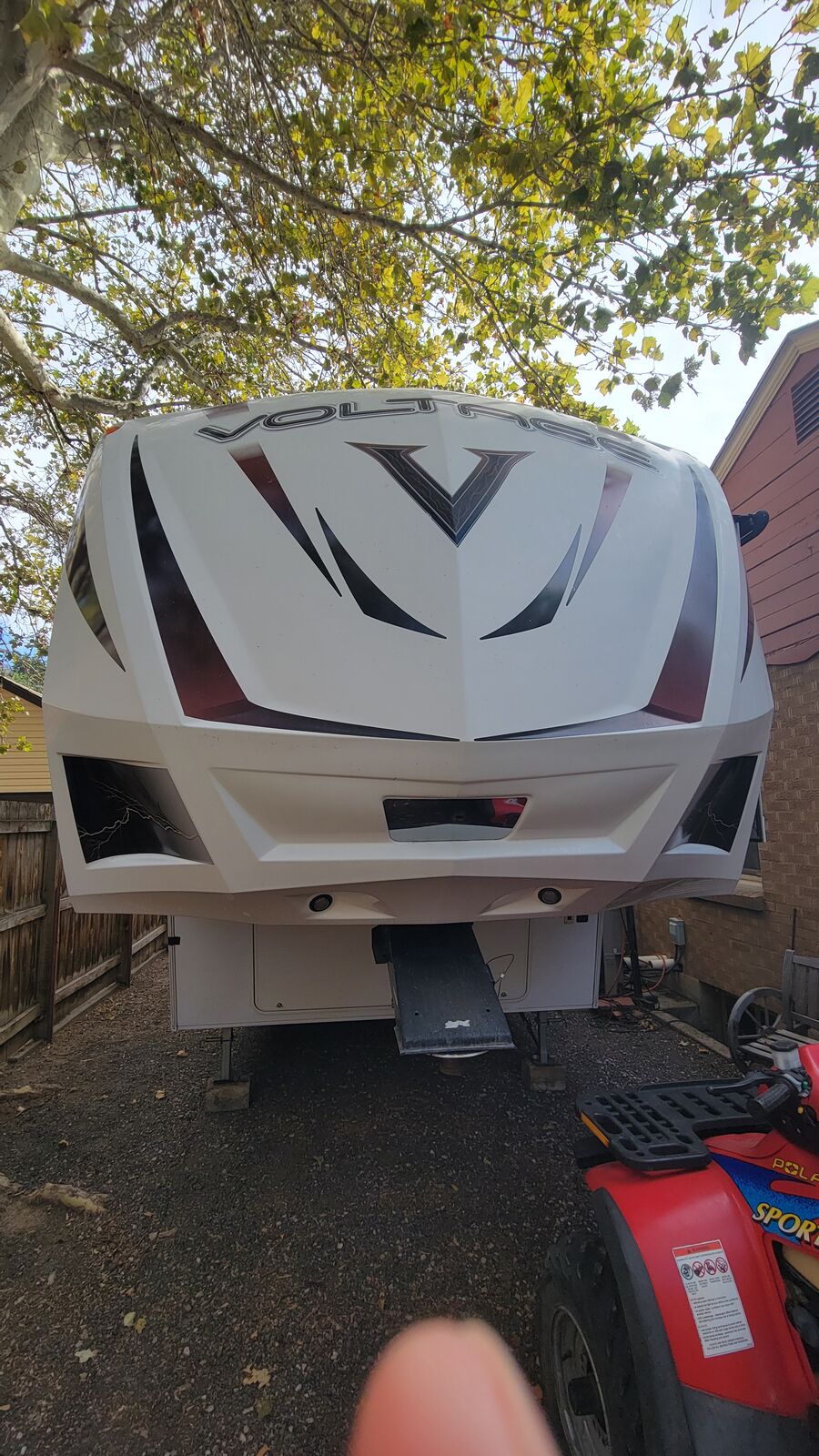 2012 Dutchmen Voltage V3200