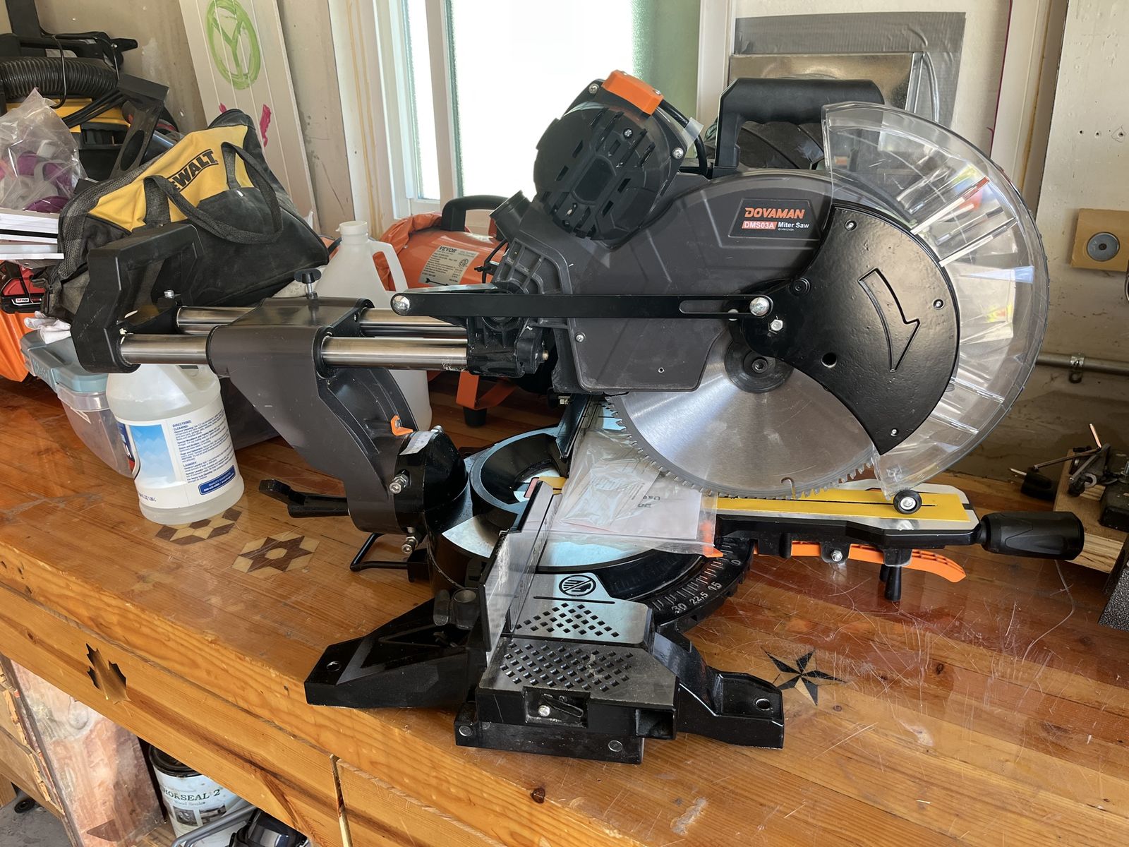 Sliding Compound Miter Saw