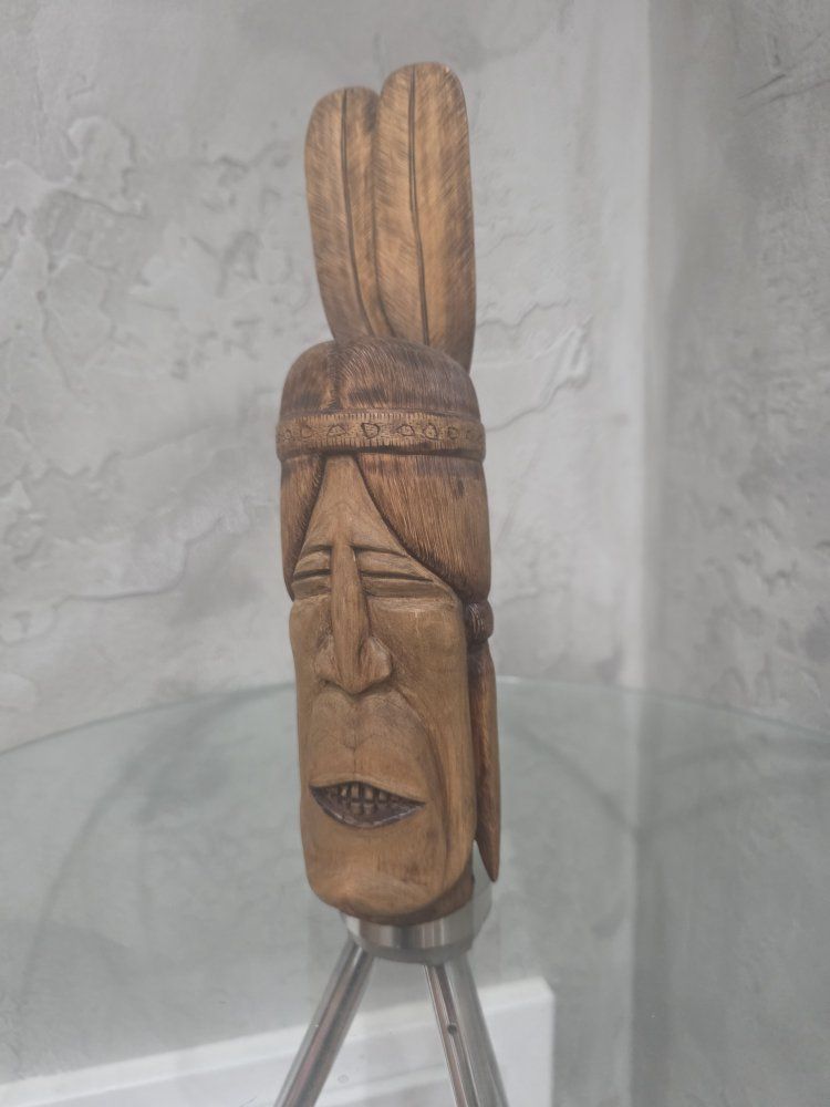 Hand-Carved Wooden Native American Head Bust Sculpture - Vintage 1983 Art