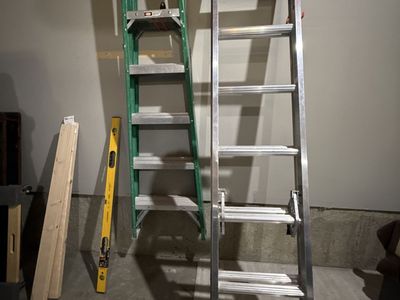 Werner 16ft Extension Ladder - Aluminum, Durable for Home & Work (225 lb)
