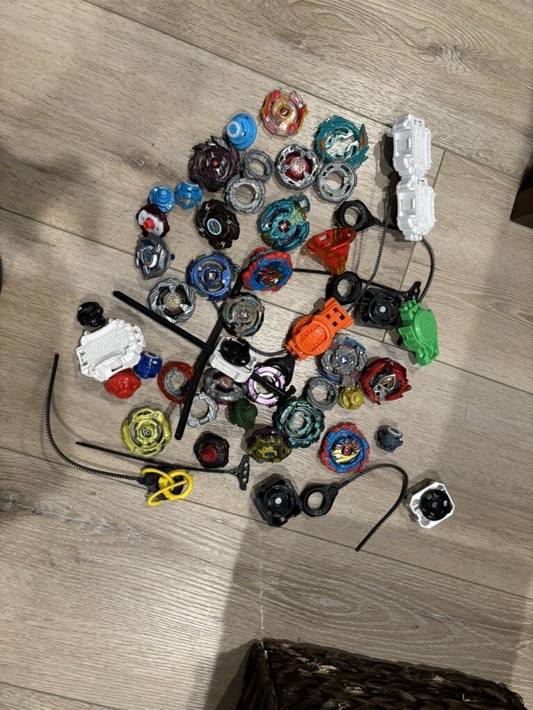 Toys -  Bakugan, Battle Bots & Stadium, BeybladE
