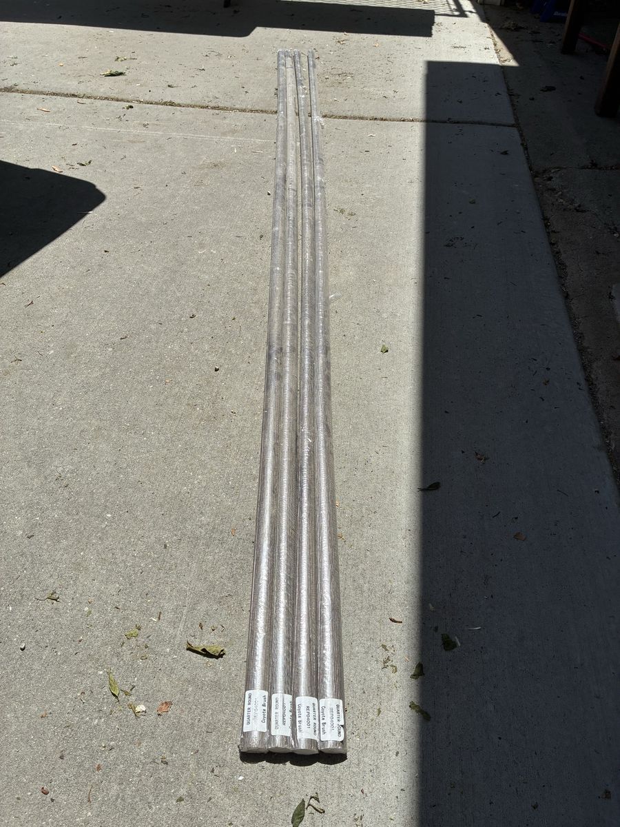 Quarter Round - coyote brush - vinyl
