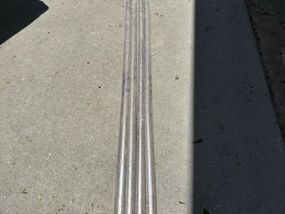 Quarter Round - coyote brush - vinyl