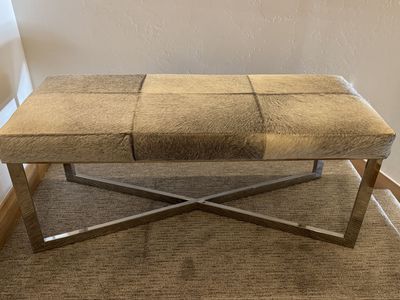 Contemporary Crosshair hide bench