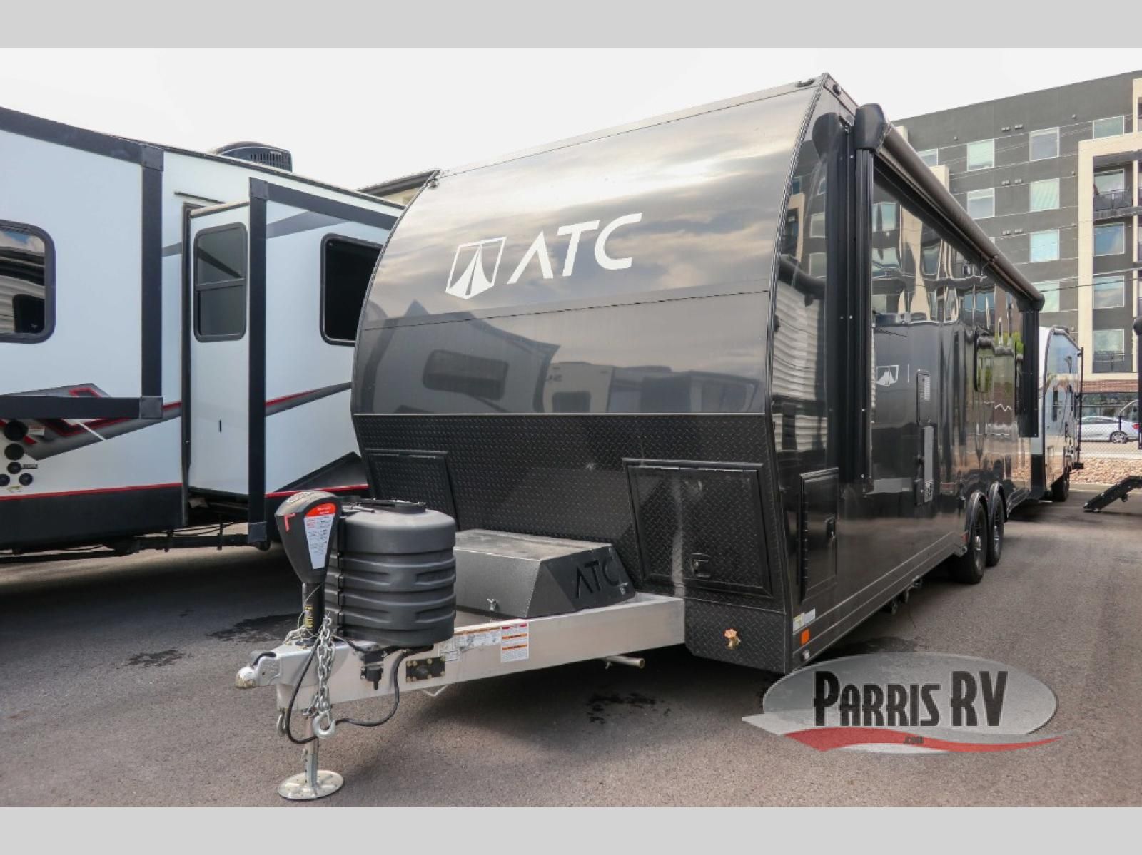 Main image 3