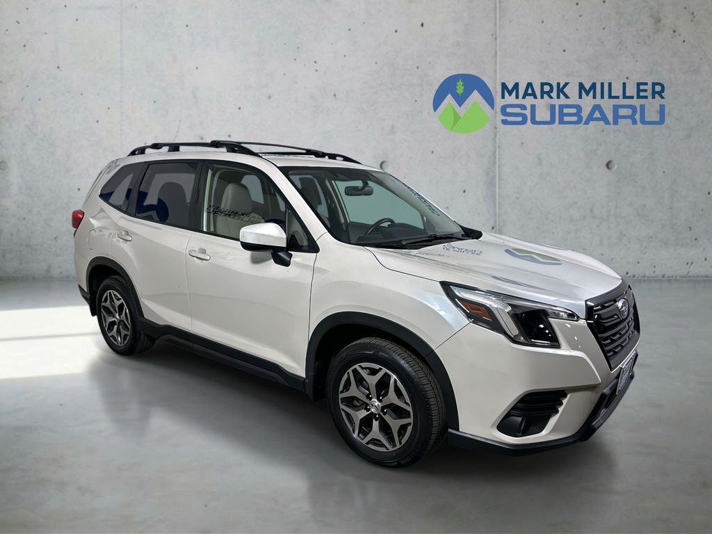 2023 Subaru Forester Premium