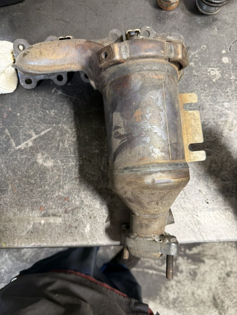 Like New Cat Converter 2013 Ford Taurus 3.5L Rear