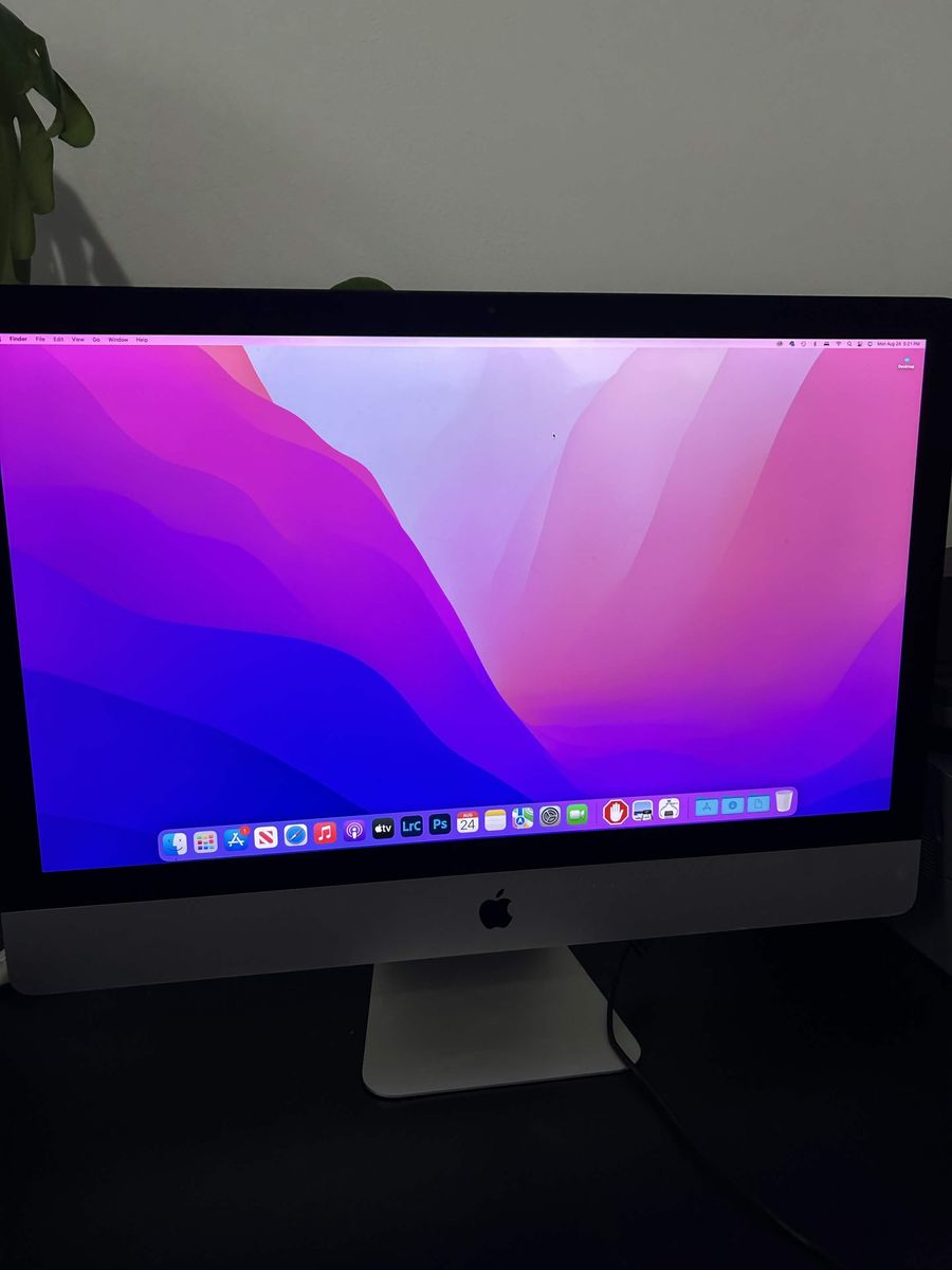 2015 Apple iMac 5K 27-inch — 32GB RAM / 1TB Storage