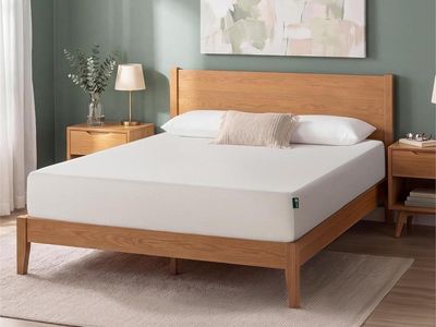 Zinus Green Tea Memory Foam Mattress 10" Queen New Factory Sealed
