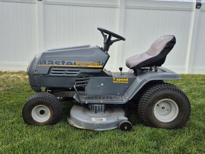 Mastercraft riding lawn mower (This riding lawnmower is made by MTD)