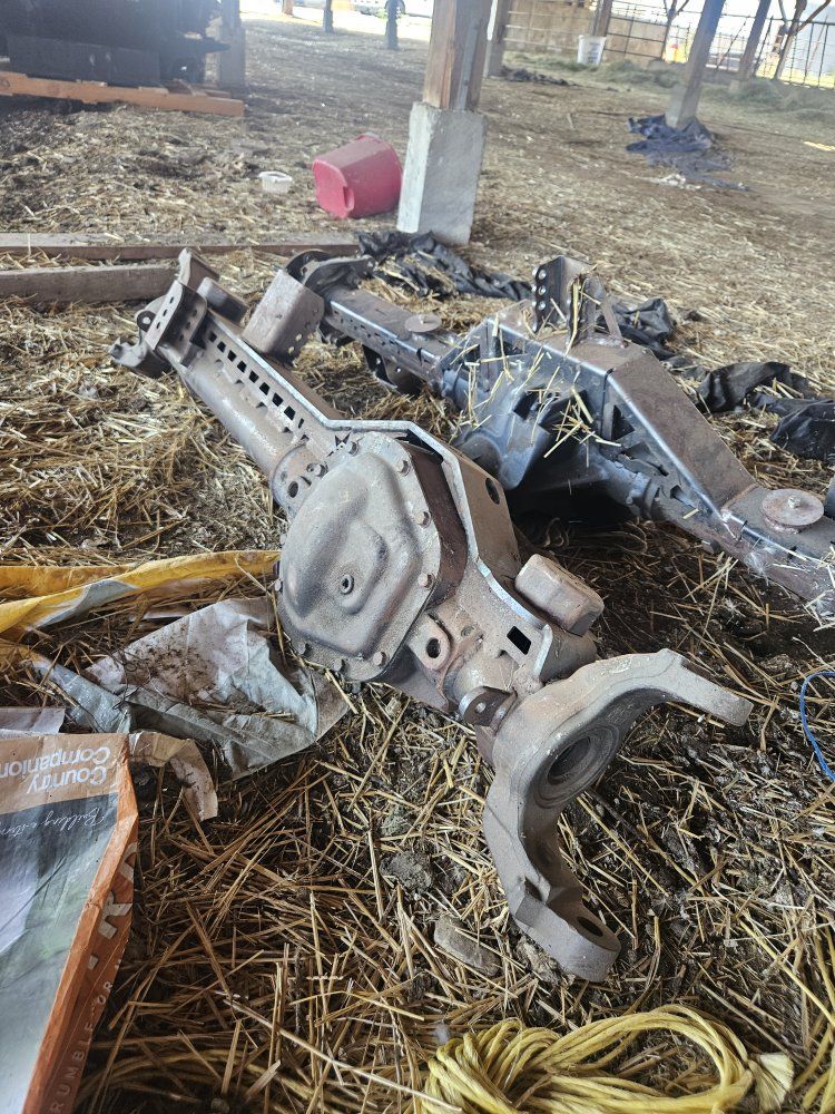 2008 Ford Super duty axles with jeep jk swap trusses.