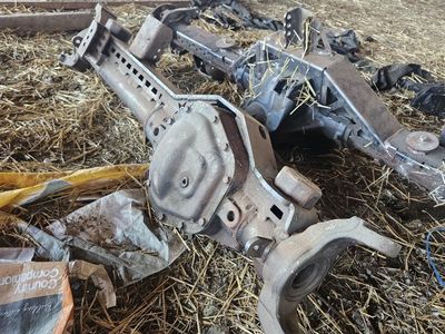 2008 Ford Super duty axles with jeep jk swap trusses.