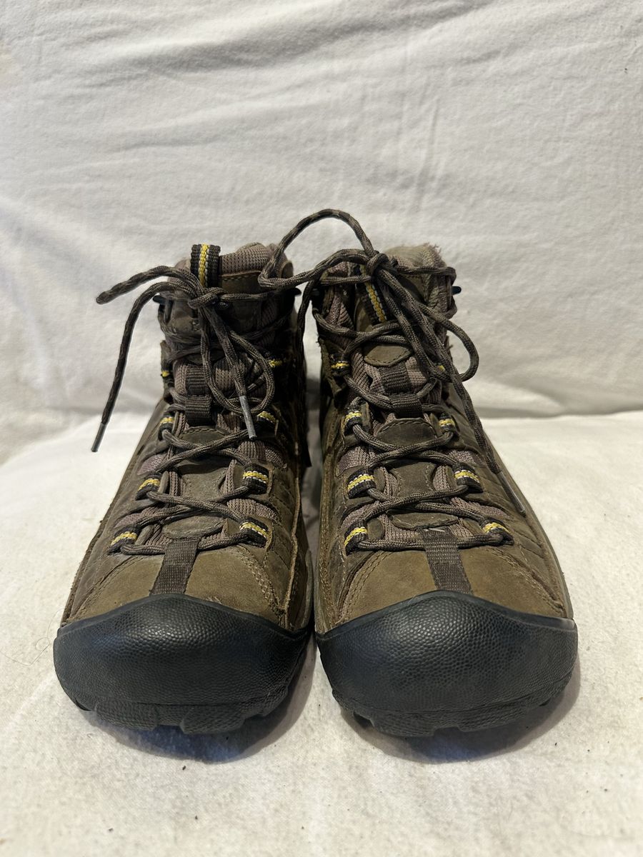 Keen men’s 8.5 leather/textile WP hiking boots