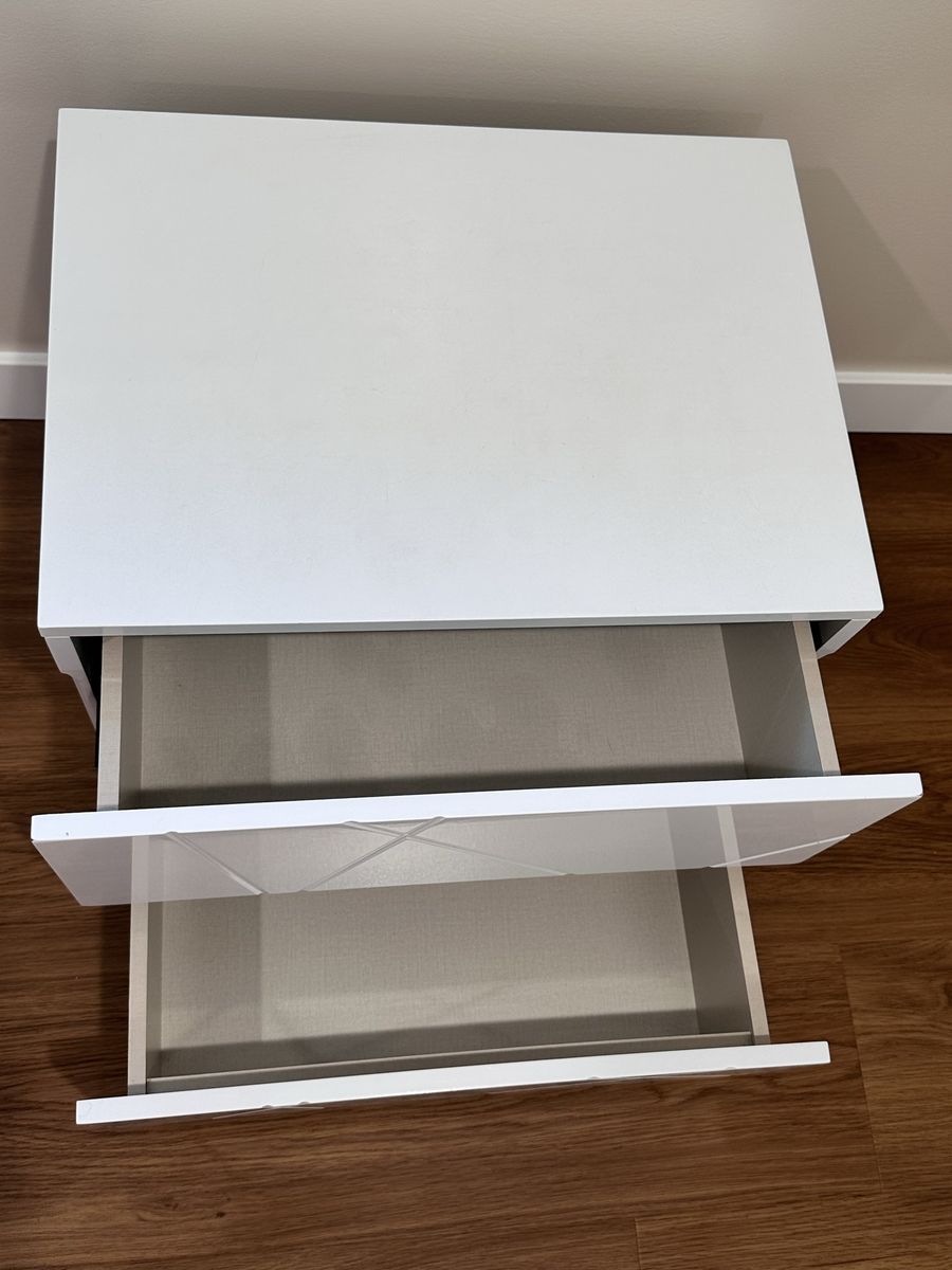 Main image 4