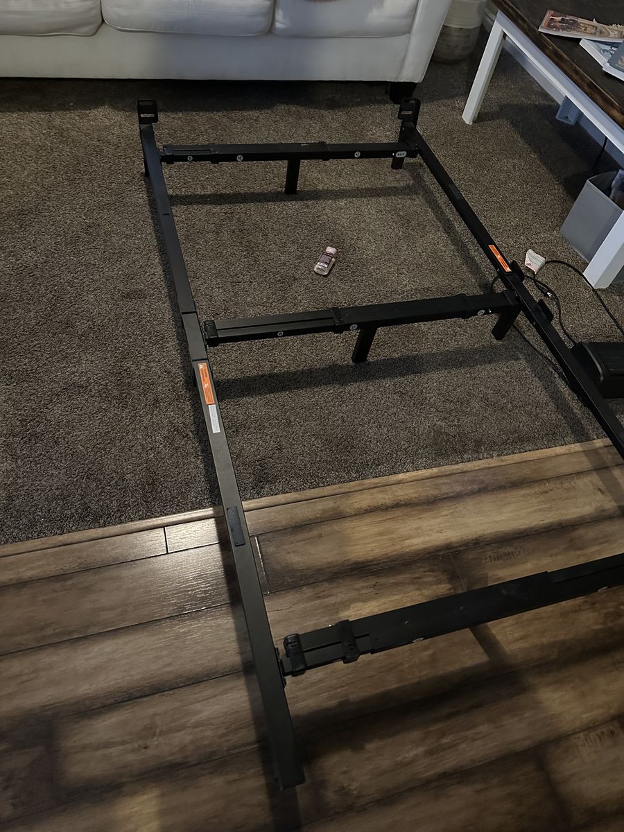 Metal bed frame