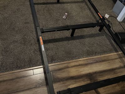 Metal bed frame