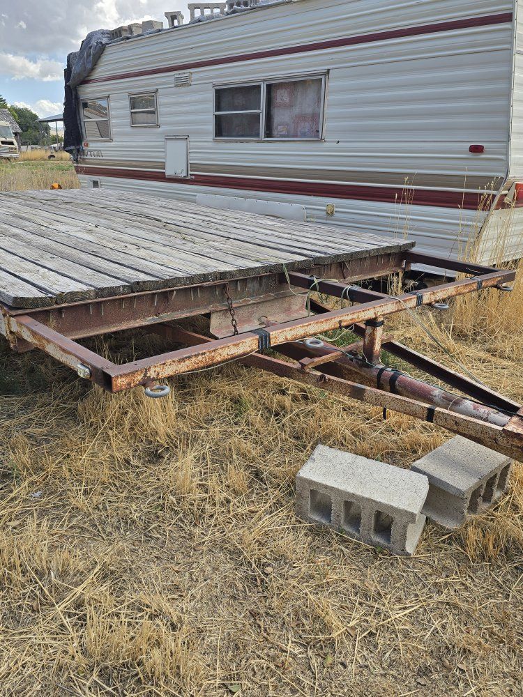 flat bed trailer