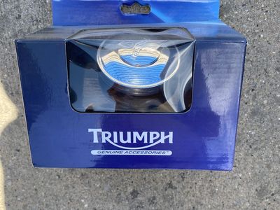 Triumph locking gas cap chrome new